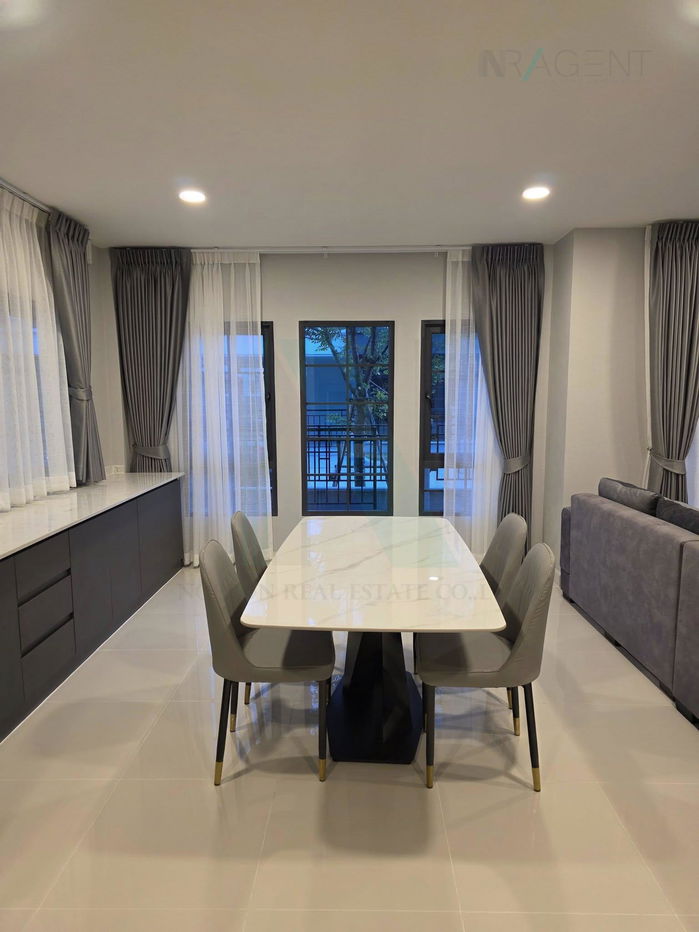 รูป 🎉 ให้เช่าบ้านเดี่ยว 2 ชั้น เซนโทร บางนา 2 4 ห้องนอน 5 ห้องน้ำ - รูปที่ 3/8