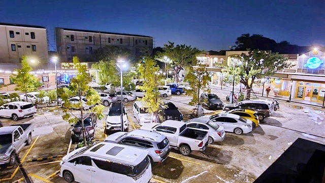 picture New mall for rent restaurant TOP MINI Supermarket for rent 1-storey 302sq.wa. 382sq.m.Wat ThungKhru - 1/8