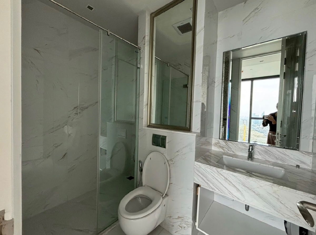 picture Penthouse for sale in a luxury condo with a view of the Chao Phraya River.🛳️🗺️  Project: Canapaya Residence🏦 - 19/30