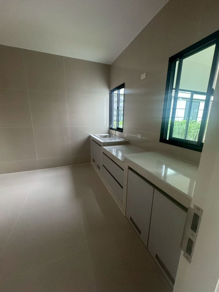 รูป 🏡 ขายบ้านแปลงมุมติดถนนเมน ใกล้สวน ใกล้ทางเข้าโครงการ - รูปที่ 8/17