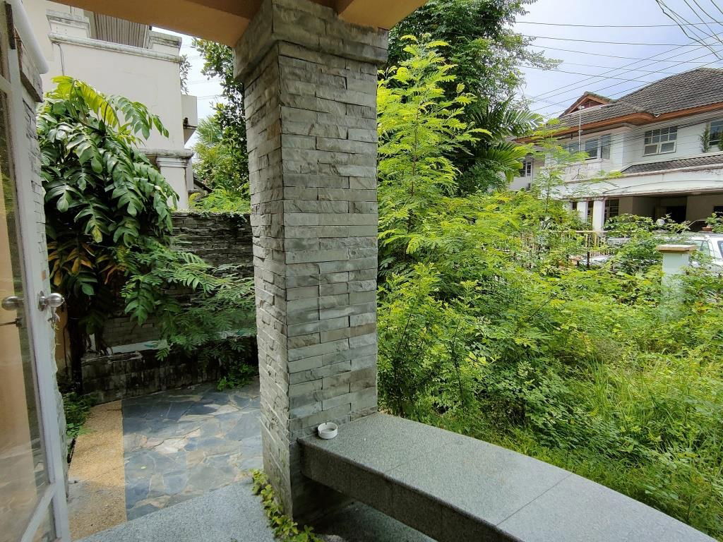 รูป บ้านเดี่ยว 3 ห้องนอน 3 ห้องน้ำ ระเบียงใหญ่ ให้เช่าในหมู่บ้านเพอร์เฟคเพลส รามคำแหง 164 ใกล้โรงเรียนนานาชาติร่วมฤดี RIS   - รูปที่ 6/33