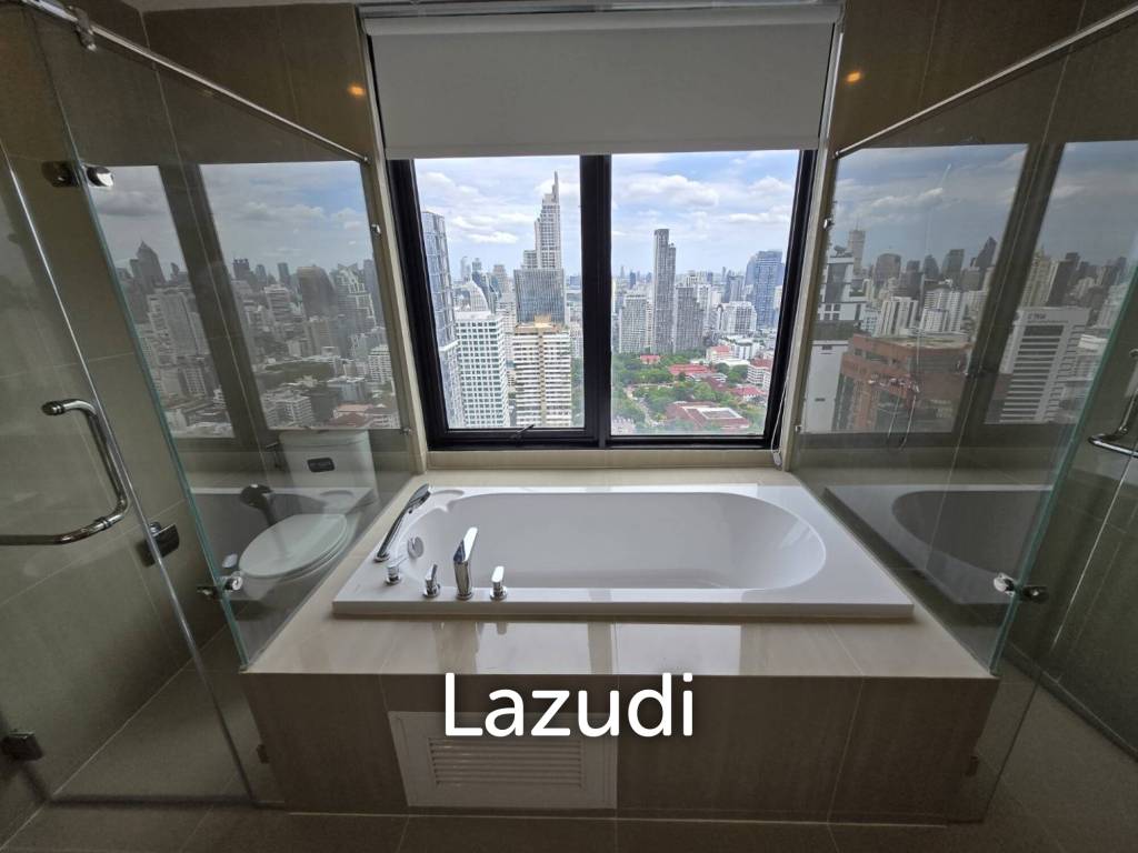 รูป 4 Bedroom  6 Bathroom 32.5 SQ.M Villa Asoke - รูปที่ 1/11