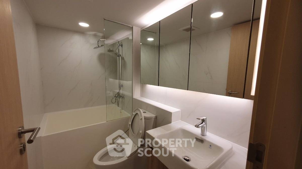รูป คอนโด 1-ห้องนอน ที่ วาลเด้น อโศก ใกล้ MRT สุขุมวิท (ID 1371956) - รูปที่ 9/11