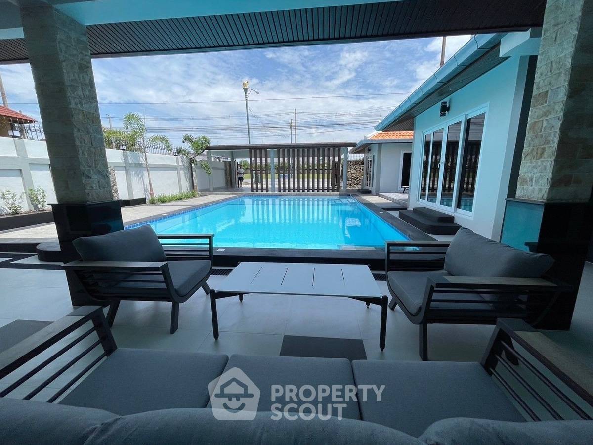 picture 4-BR Villa close to Map Prachan Lake (ID 1913692) - 2/32
