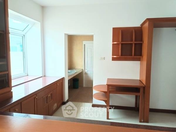 รูป บ้าน 5-ห้องนอน ใน นวลจันทร์ (ID 2231387) - รูปที่ 11/24