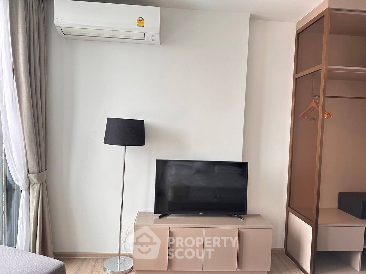 picture Studio Condo at Edge Central Pattaya close to Central Festival Pattaya (ID 2232452) - 8/10