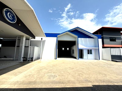 เช่าโรงงาน ปทุมธานี : #ให้เช่าโกดังลาดหลุมแก้ว ขนาด 260 ตร.ม ไฟ 3 เฟส ตรงลาดหลุมแก้ว ห่างจากถนนใหญ่ประมาณ 500 เมตร #ให้เช่าโกดังใหม่ #ให้เช่าโกดังราคาถูก