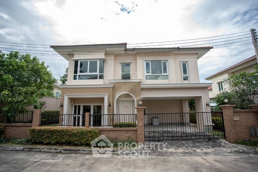 picture 3-BR House in Surasak (ID 2231377) - 1/29
