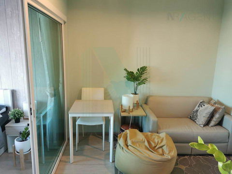 For rent Aspire Ratchada-Wongsawang 1 bedroom 12th floor Building B near MRT Wong Sawang.