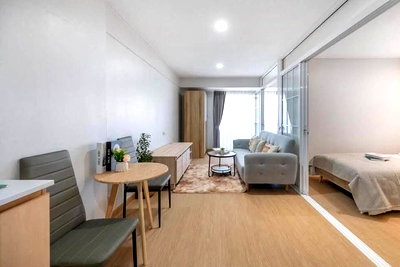 Condos for sale : [For Sale with tenant] Baan Onnut Condo 2BR, 1BT