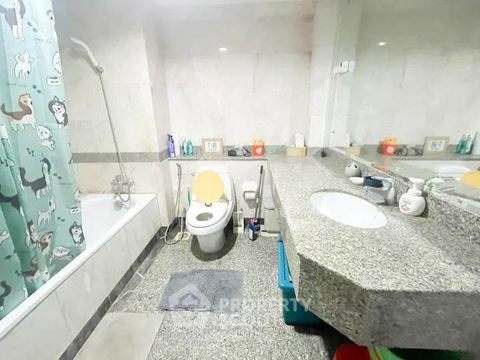 คอนโด 2-ห้องนอน ที่ อโศก เพลส ใกล้ MRT สุขุมวิท (ID 1475139)