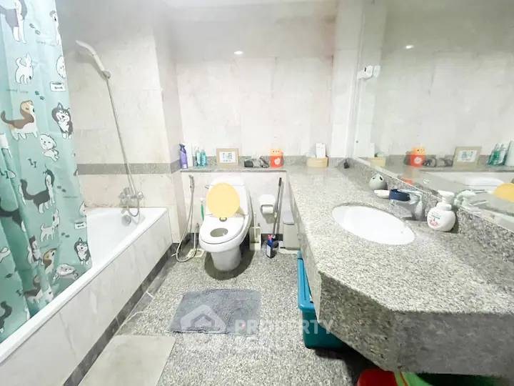 รูป คอนโด 2-ห้องนอน ที่ อโศก เพลส ใกล้ MRT สุขุมวิท (ID 1475139) - รูปที่ 1/15