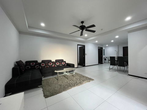 2 Bedrooms Condominium @ Siam Oriental Twins