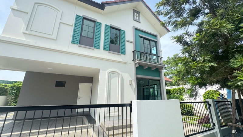 ขายบ้านเดี่ยว : ขายบ้านเดี่ยวที่ดินใหญ่ แปลงมุม พร้อมเข้าอยู่ ทำเลใกล้รถไฟฟ้า โครงการอณาสิริ เวสต์เกต