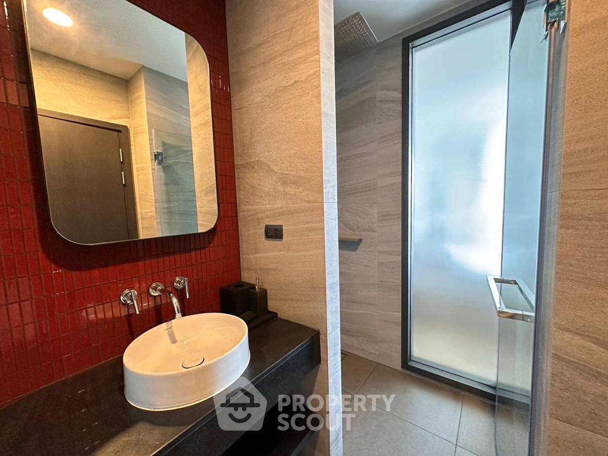 picture Studio Condo at Edge Central Pattaya close to Central Festival Pattaya (ID 2232452) - 4/10