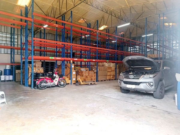 picture  For rent. 400 sq m warehouse Soi Pattanakarn with office Available and ready to move in Sep 2-story office  with capacity for more than 10 employees. - 3/8