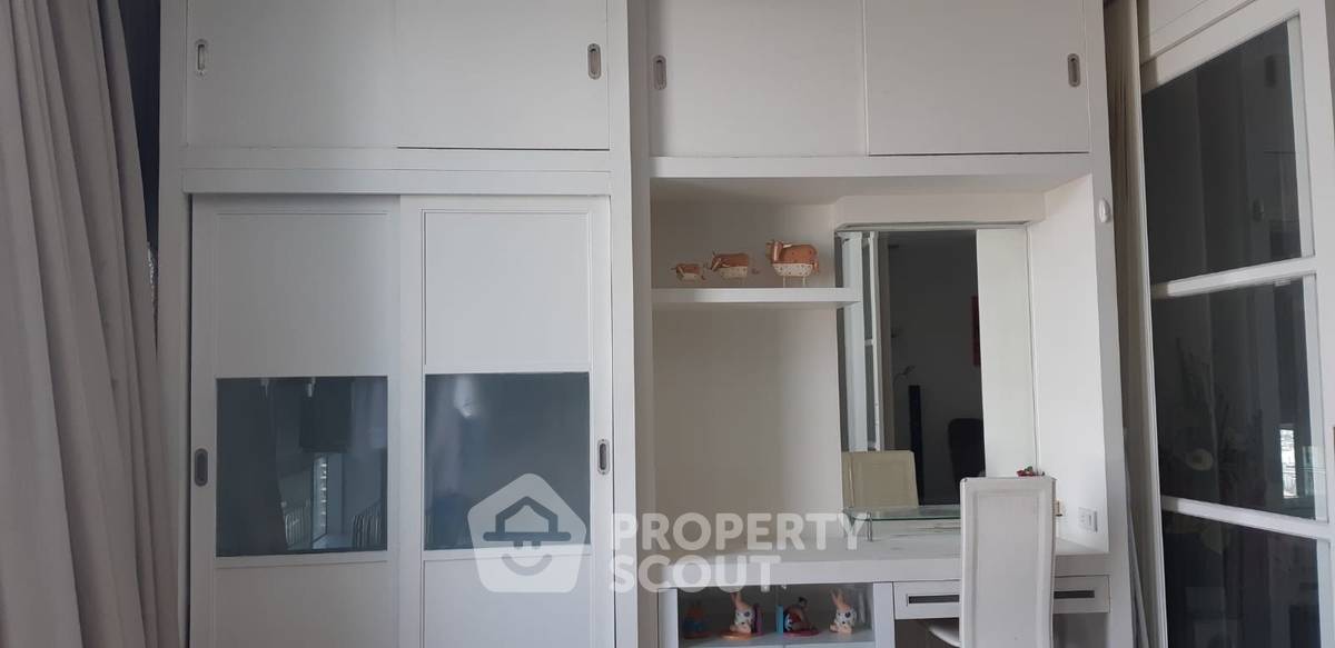 picture 1-BR Condo at Baan Sathorn Chaopraya near BTS Krung Thon Buri (ID 1402730) - 6/9