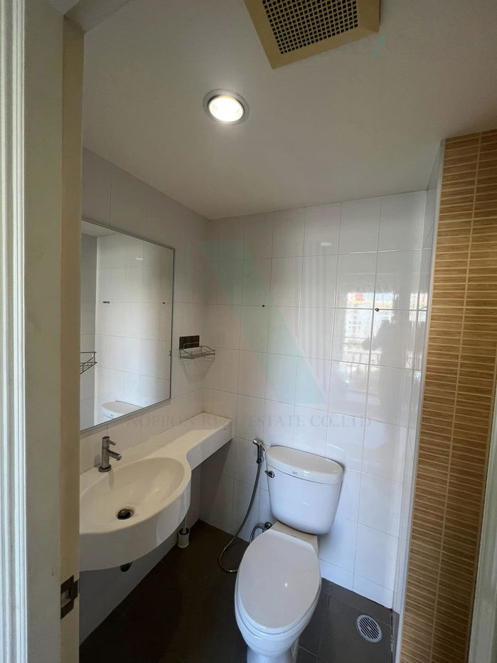 picture For rent, Lumpini Ville Ramkhamhaeng 60/2, 1 bedroom, 5th floor, Building C, near department store. The Mall Bangkapi - 5/8