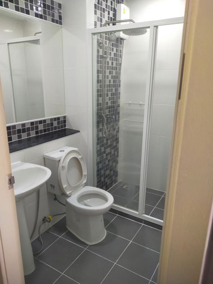 picture #R5453  🎉 030868 Condo for rent Regent Home 18 Chaengwattana - 6/8