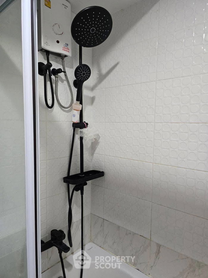 picture 1-BR Condo at Ratchada City 18 Condominium near MRT Huai Khwang (ID 2237019) - 23/24