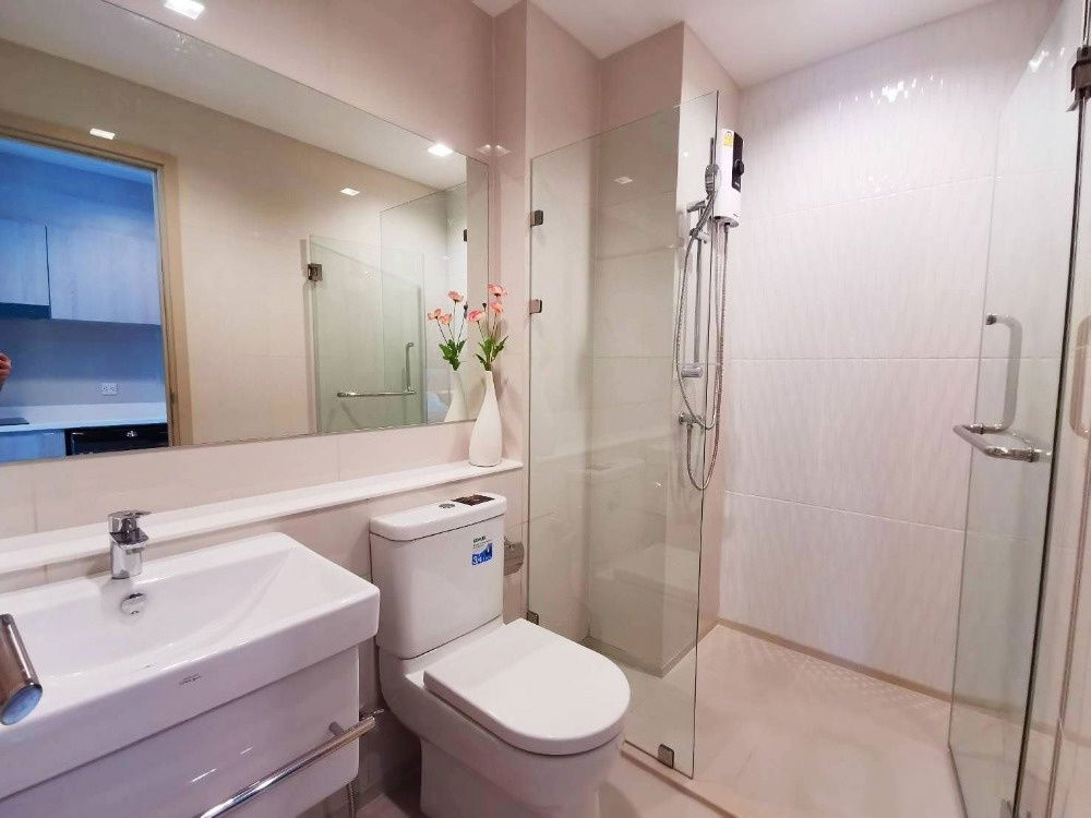 picture Life One Wireless【𝐑𝐄𝐍𝐓】🔥Luxury living in the heart of the city with complete amenities🔥  Contact Line ID: @hacondo - 9/9