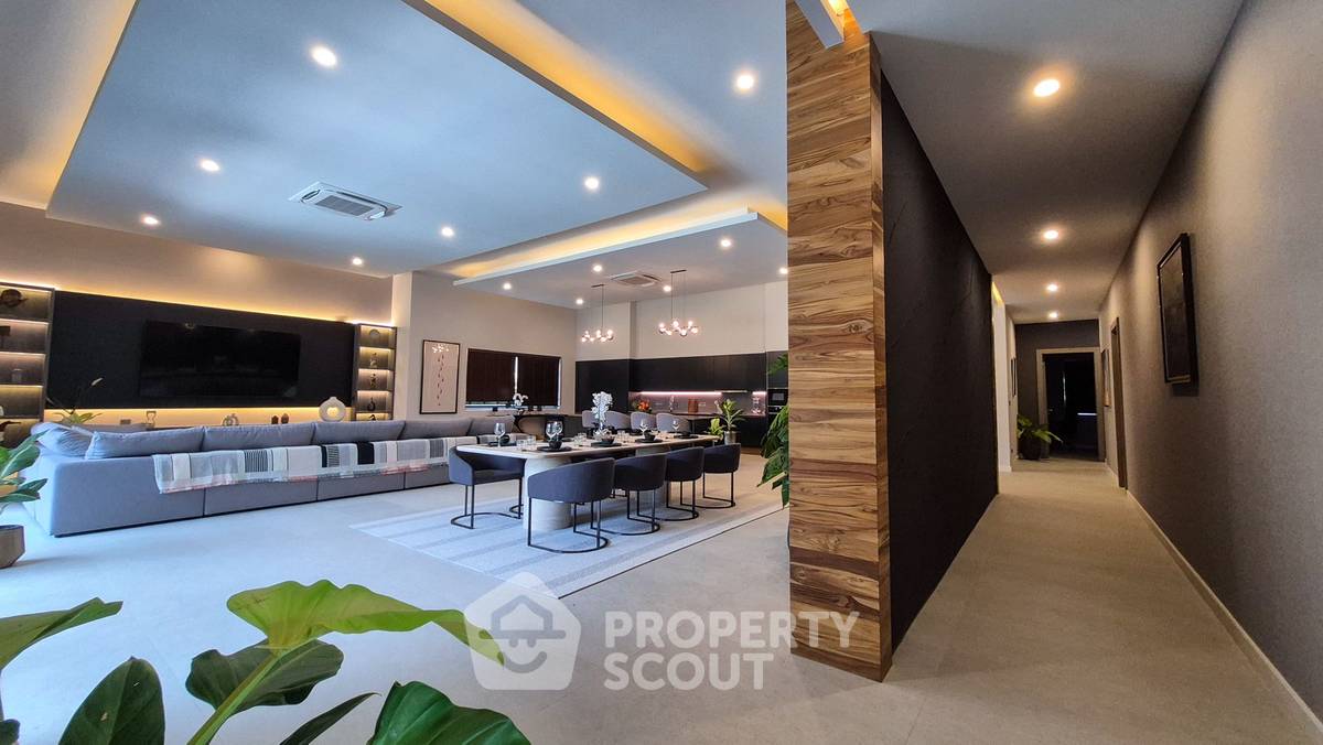 รูป วิลล่า 5-ห้องนอน ที่ โซโนรา เรสซิเดนส์ ชากนอก ใกล้ เมืองพัทยา (ID 2140105) - รูปที่ 9/23