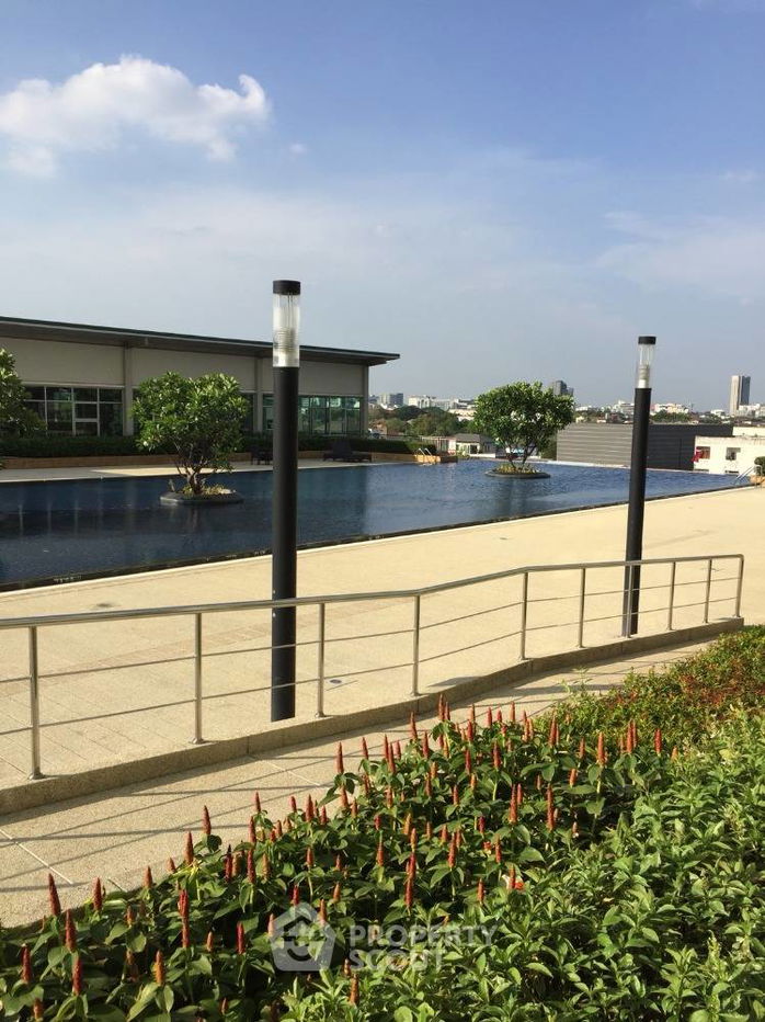 picture 1-BR Condo at Supalai Park Ratchayothin near BTS Ratchayothin (ID 1521571) - 8/10