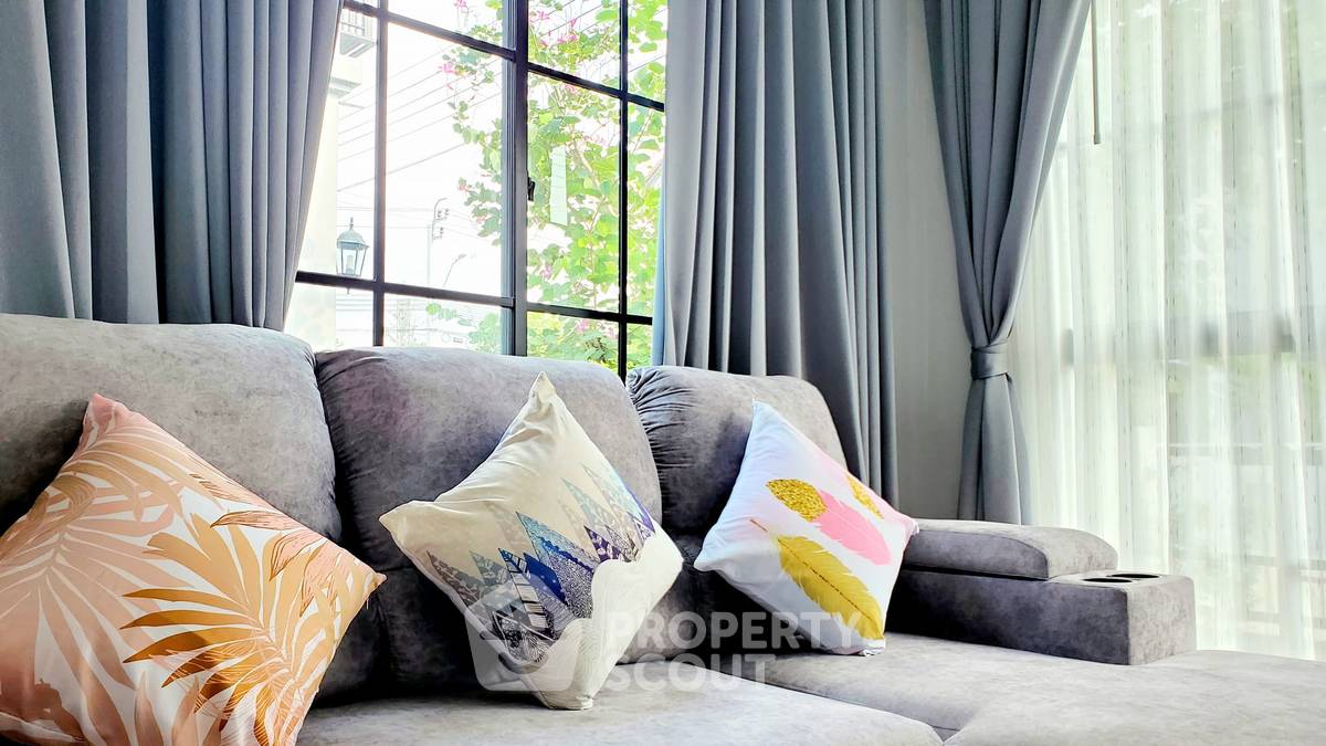 picture 3-BR Townhouse at Anasiri Ramkhamhaeng in Khlong Song Ton Nun (ID 1550948) - 23/25