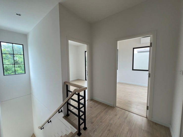 รูป บ้านแฝดทิศใต้  *บ้านตัวอย่าง*  โซนหน้าโครงการ ใกล้คลับเฮาส์ - รูปที่ 13/15