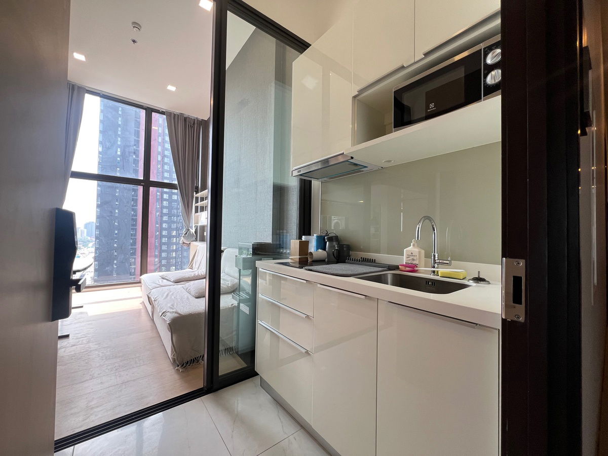 picture Urgent For Rent Condo MRT Rama 9 Ready to move in  - 2/9