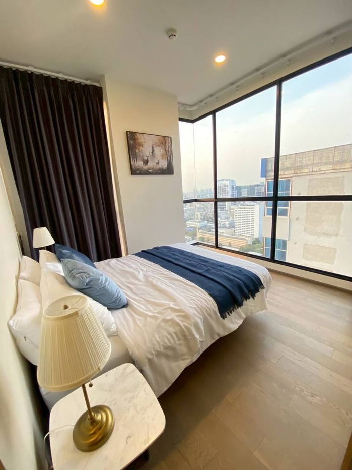picture Park Origin Phayathai【𝐒𝐄𝐋𝐋 & 𝐑𝐄𝐍𝐓】🔥Simple elegance, with a harmonious tone for both the wood floors & furniture.🔥  Contact Line ID: @hacondo - 8/10
