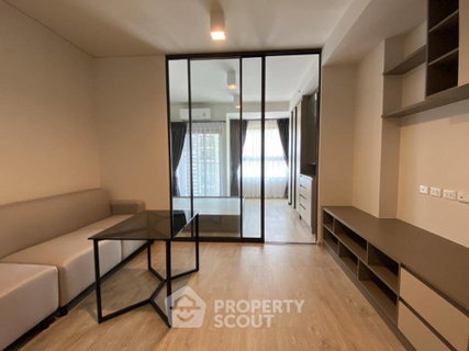 รูปภาพ 1-BR Condo At Ideo Sathorn-Wongwian Yai, 200m To BTS Wongwian Yai (ID 811291)