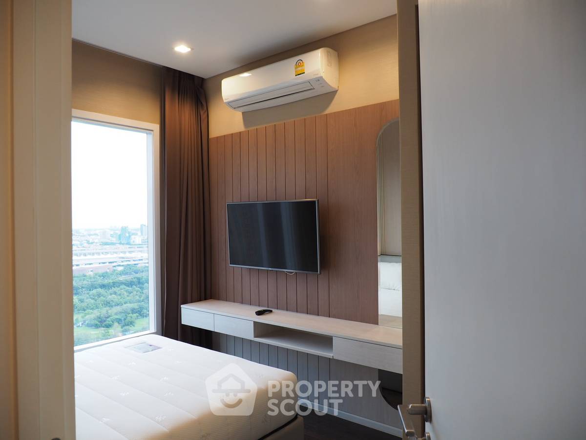 picture 2-BR Condo at The Saint Residences near MRT Phahon Yothin (ID 362999) - 10/10