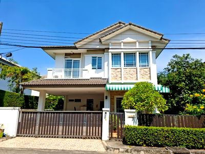 บ้านเดี่ยว กรุงเทพมหานคร : ขายบ้านโครงการ มัณฑนา พระราม 9 – ศรีนครินทร์ พร้อมเฟอร์นิเจอร์บิวท์อิน และแอร์ 5 เครื่อง บ้านเดี่ยวแบรนด์คุณภาพ L&H สภาพแวดล้อมดี 