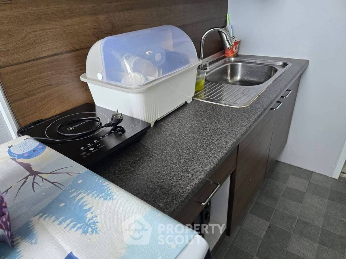 picture 1-BR Condo at Ratchada City 18 Condominium near MRT Huai Khwang (ID 2237019) - 16/24