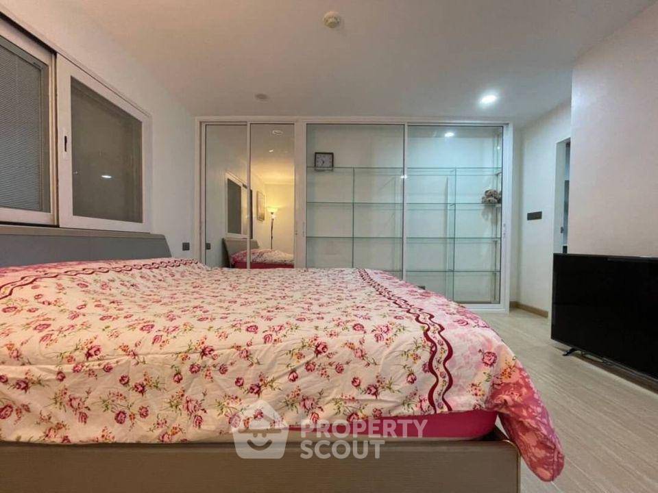 picture 2-BR Condo at Top View Tower Condominium near BTS Thong Lor (ID 492949) - 2/5