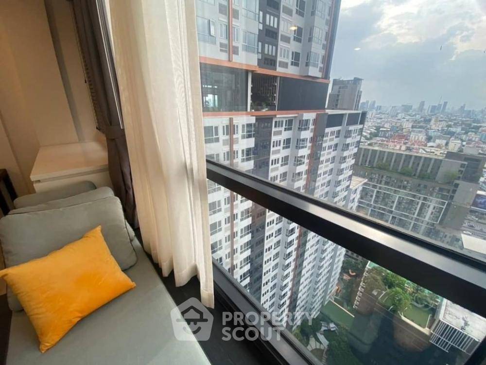 picture 1-BR Condo at XT Huaikhwang near MRT Huai Khwang (ID 1417040) - 3/12