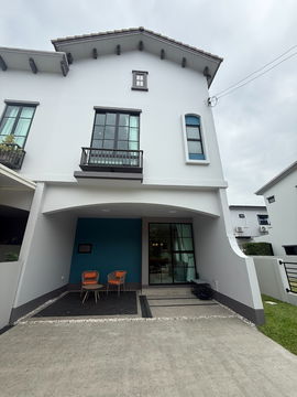 Townhome for Sale at Anasiri Ramkhamhaeng – Move-in Ready Project by Sansiri