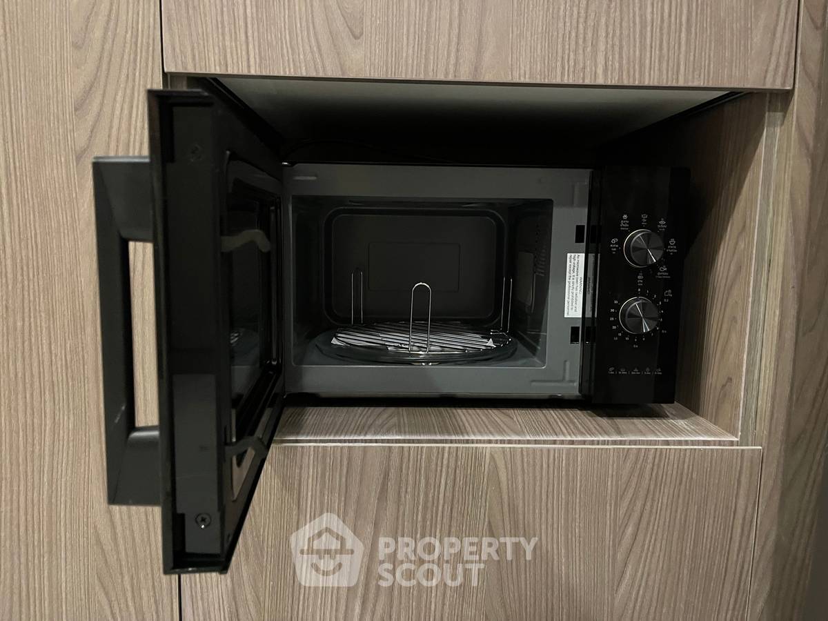 picture 2-BR Condo at M Jatujak near BTS Saphan Khwai (ID 1540383) - 4/18