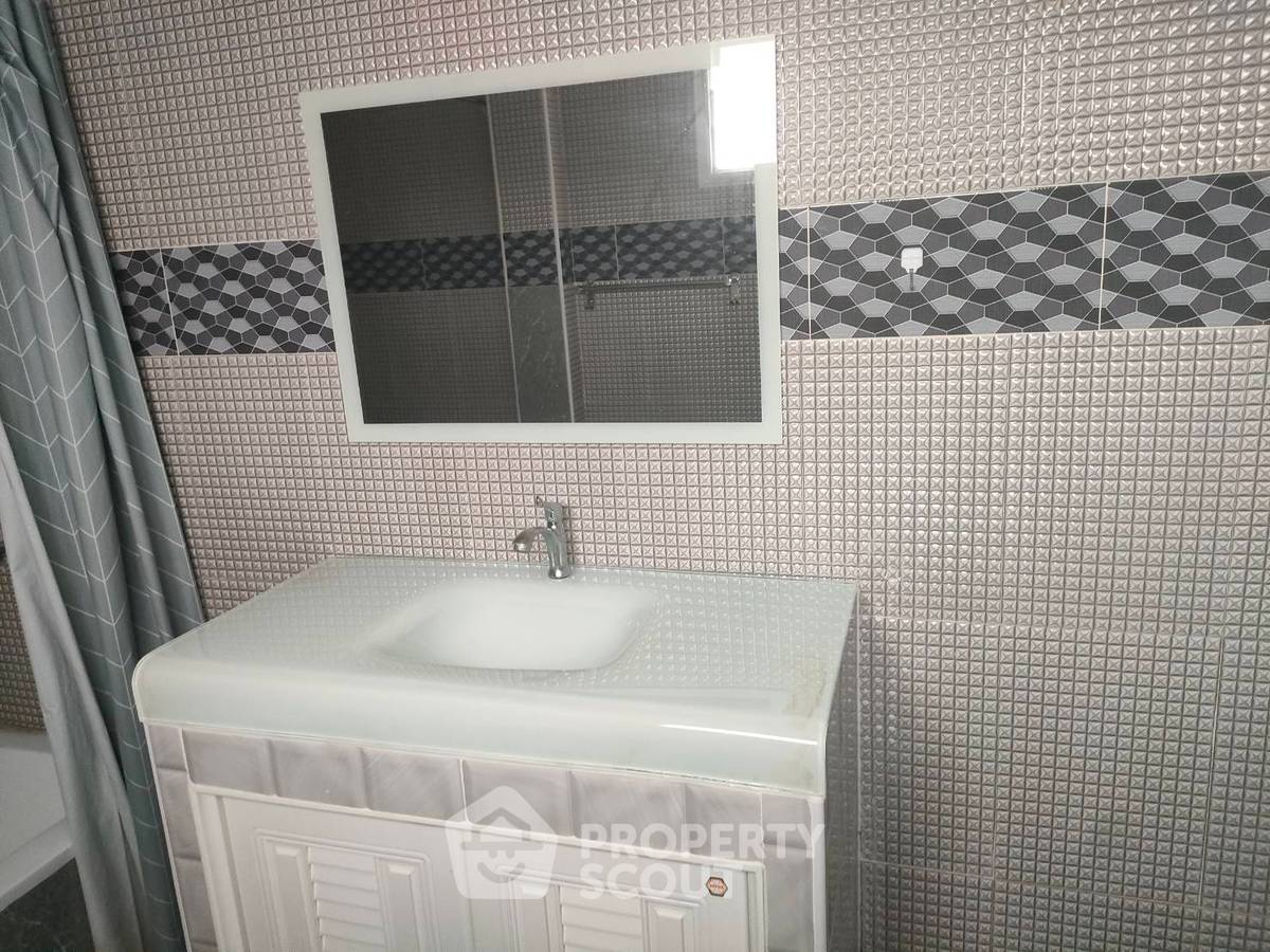 รูป บ้าน 3-ห้องนอน ใกล้ เมืองพัทยา (ID 1511599) - รูปที่ 22/28