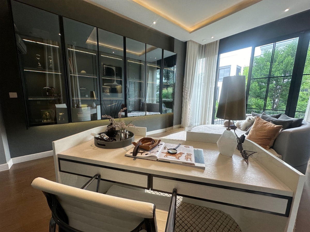 picture Luxury Home in Krungthep Kreetha Fully Furnished THB 67M - 7/9