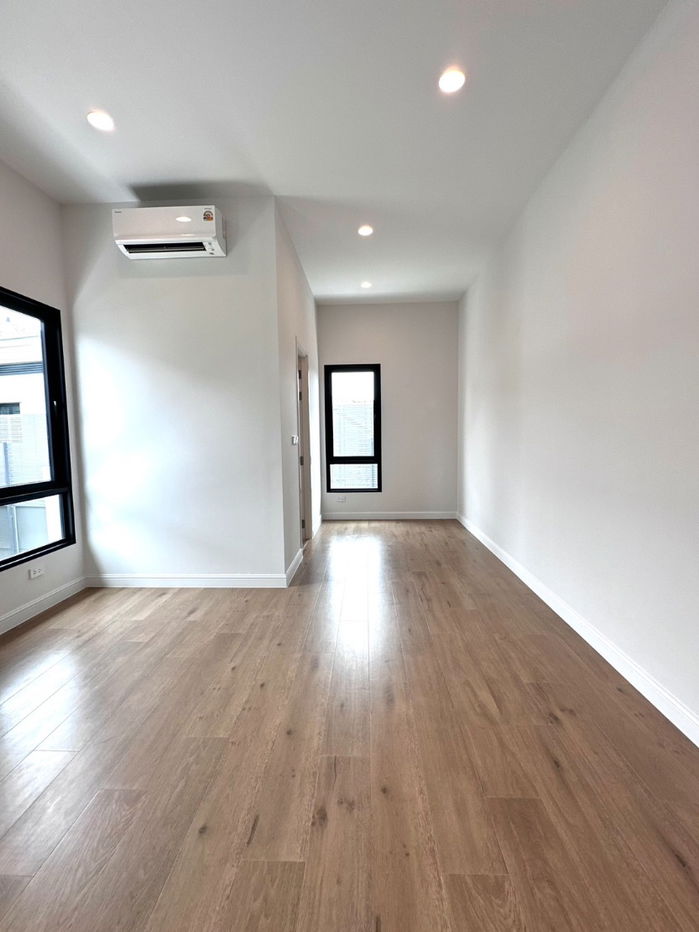 picture 🏡 House for Sale at Narinsiri Krungthep Kreetha Project ✨ Prime Location – The Only One in a Private Alley !! - 13/14