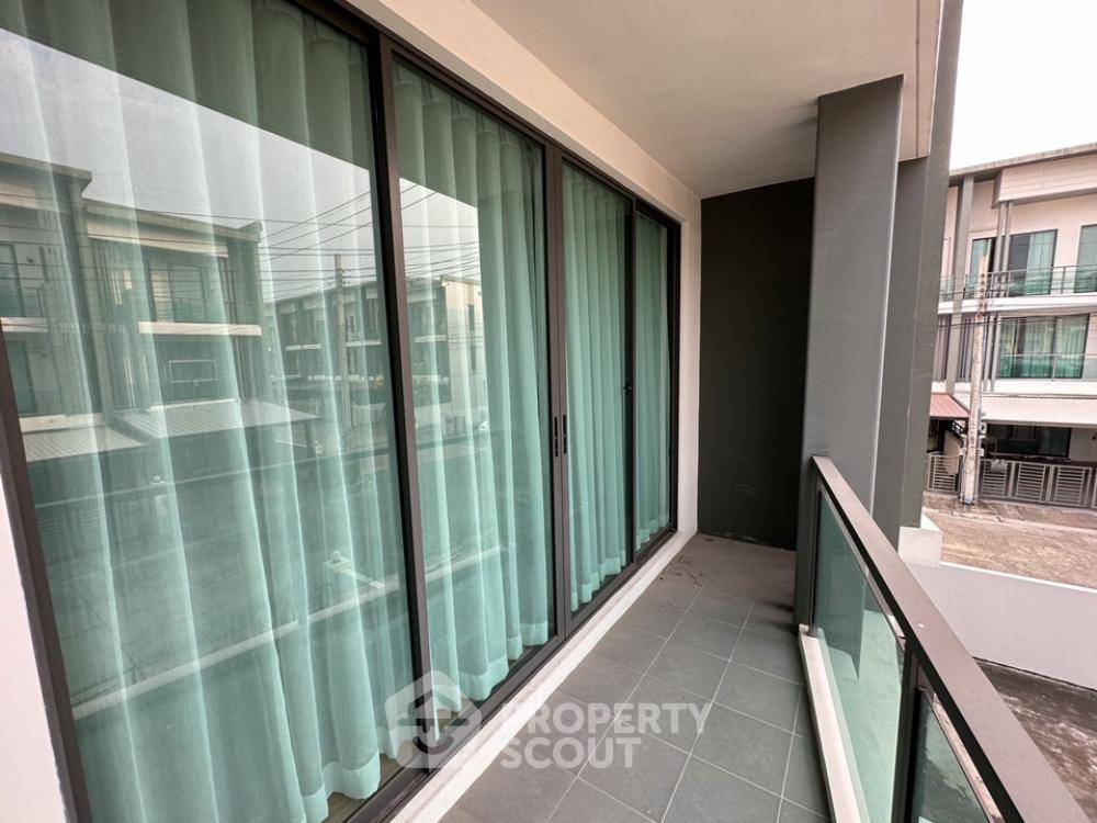 picture 3-BR Townhouse in Taling Chan (ID 1706061) - 67/71