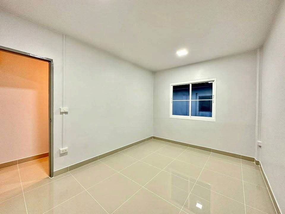 รูป บ้านสวย  ถนนเมน  ค้าขายได้   #หมู่บ้านร่มเงาไม้ บางบัวทอง ถนนวัดลาดปลาดุก  ใกล้เซ็นทรัล เวสเกต - รูปที่ 16/18