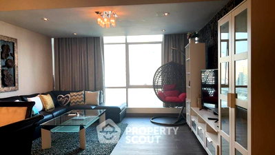 Condos for rent : 2-BR Condo 110 Sqm At Baan Sathorn Chaopraya, 12th-Floor Near BTS Krung Thon Buri (ID 550273)