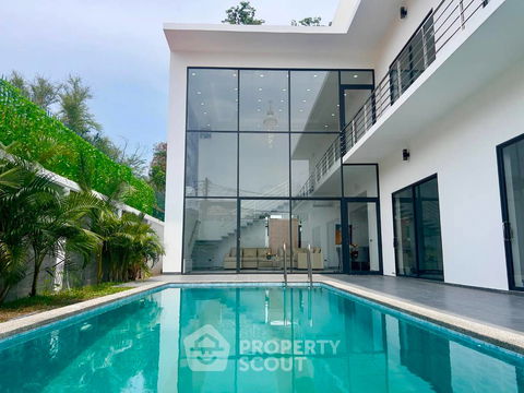 6-BR Villa close to Pattaya (ID 2129469)