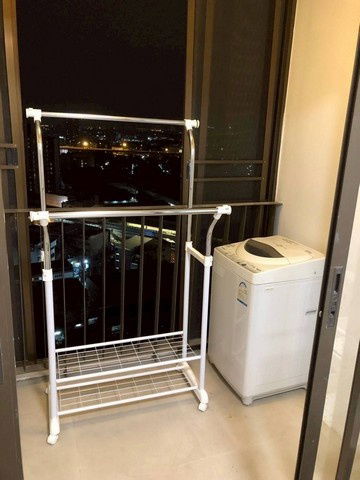 รูป C5892 ให้เช่า  :  คอนโด  ไอดีโอ มิกซ์ สุขุมวิท 103 ( BTS อุดมสุข ) 064 665 4666 - รูปที่ 8/9