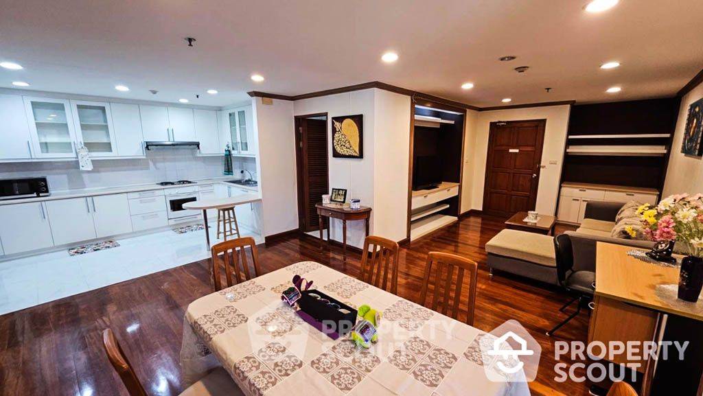 picture 2-BR Condo at Baan Suanpetch Condominium near BTS Phrom Phong (ID 2108267) - 3/15