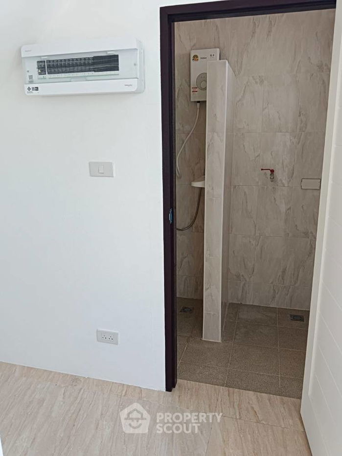 picture 4-BR House in Yang Noeng (ID 1987908) - 22/28