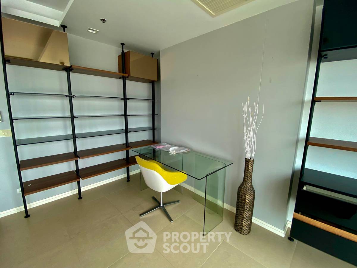 รูป คอนโด 2-ห้องนอน ที่ เดอะ ริเวอร์ คอนโดมิเนียม ใกล้ BTS สะพานตากสิน (ID 2073690) - รูปที่ 6/10